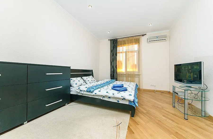 Апартаменты Amazing Two Beds In The Klovskiy Spusk Киев