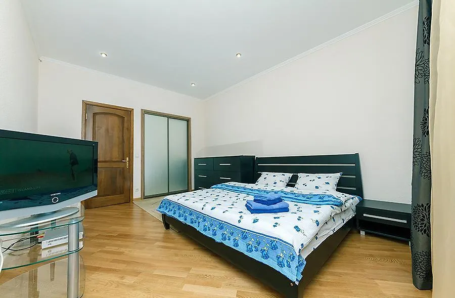 Апартаменты Amazing Two Beds In The Klovskiy Spusk Киев 0*,